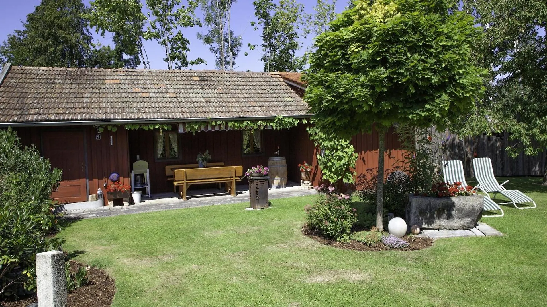 Cozy Apartment In Ruhmannsfelden With Swimming Pool Achslach Germany